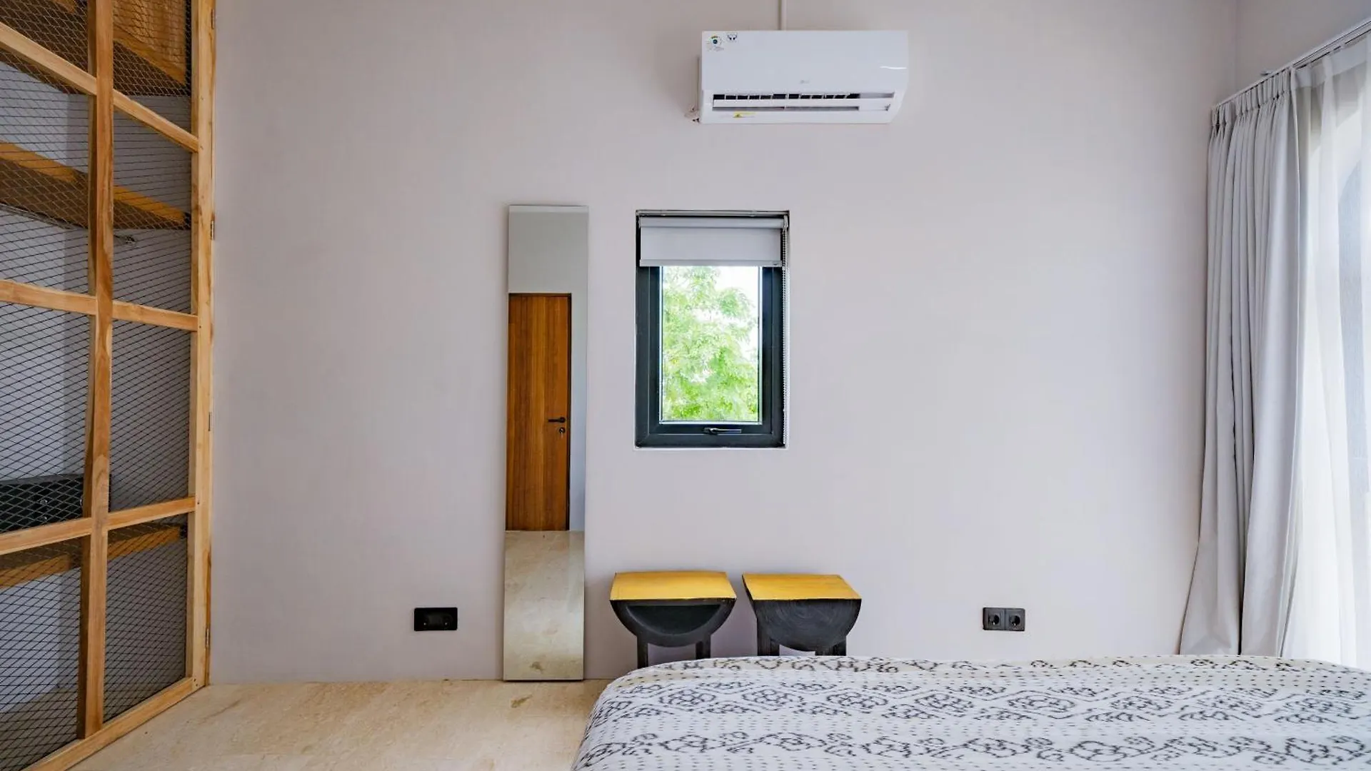 Miid Apartment Balangan Pecatu   Pecatu (Bali)
