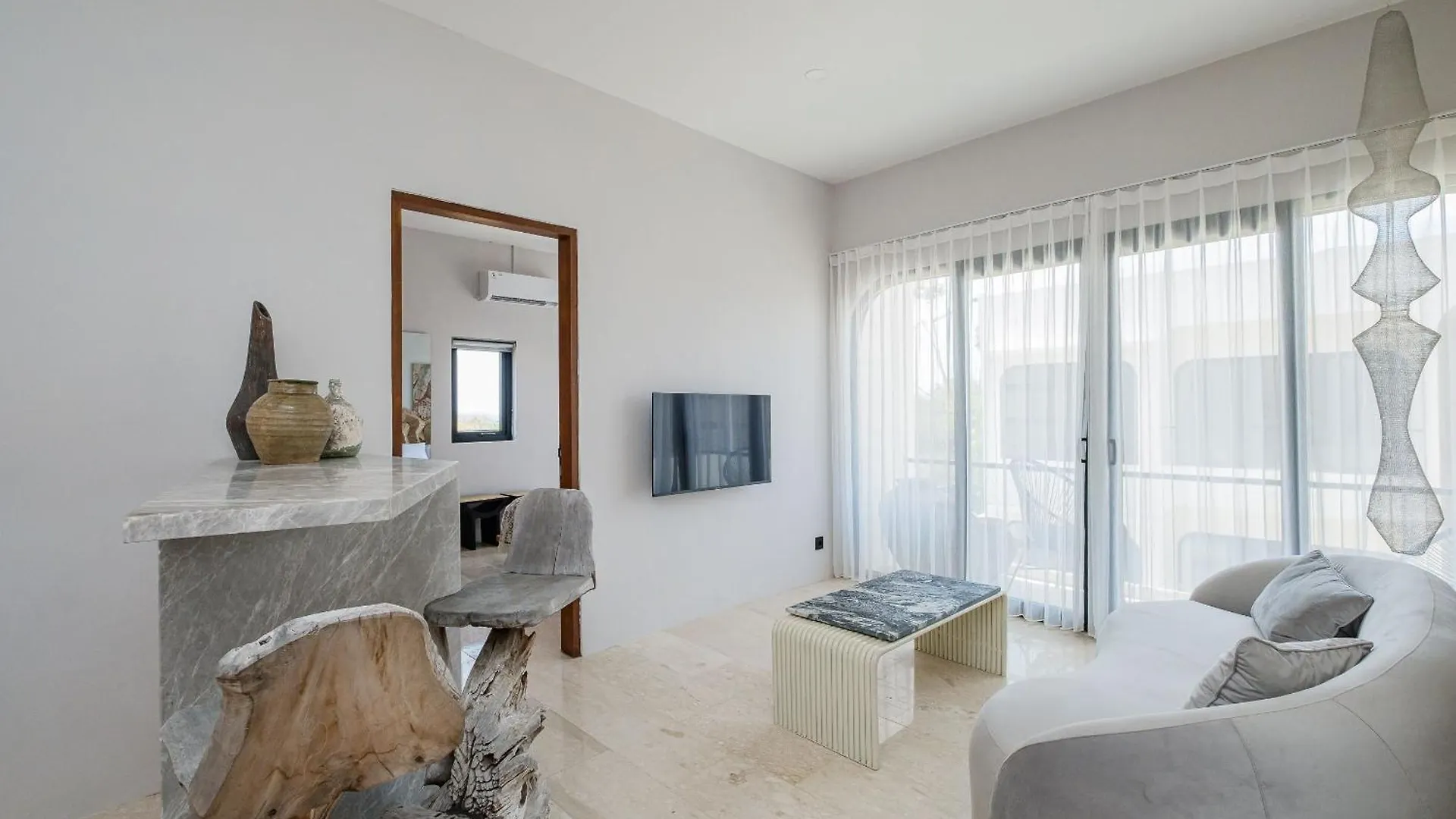 Miid Apartment Balangan Pecatu